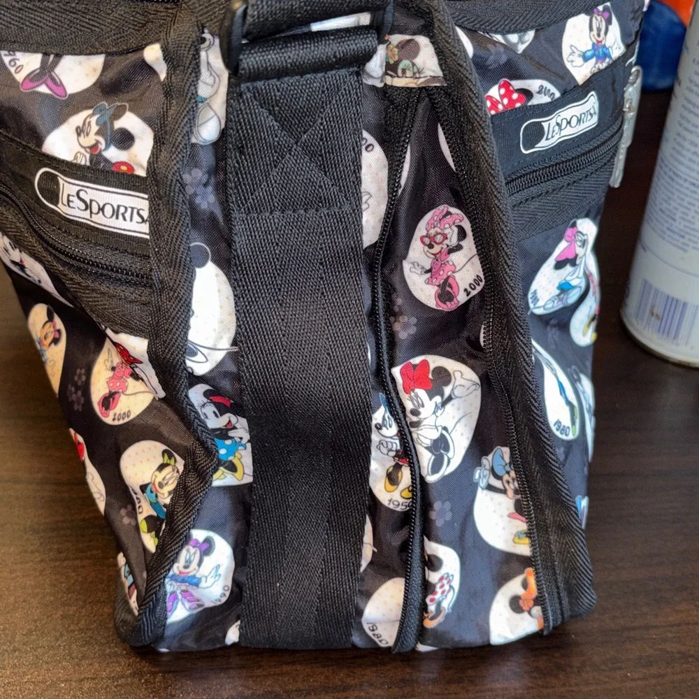 EUC LeSportsac Disney Minnie Mouse Deluxe Everyday Bag in the "Celebrate M - Picture 9 of 16
